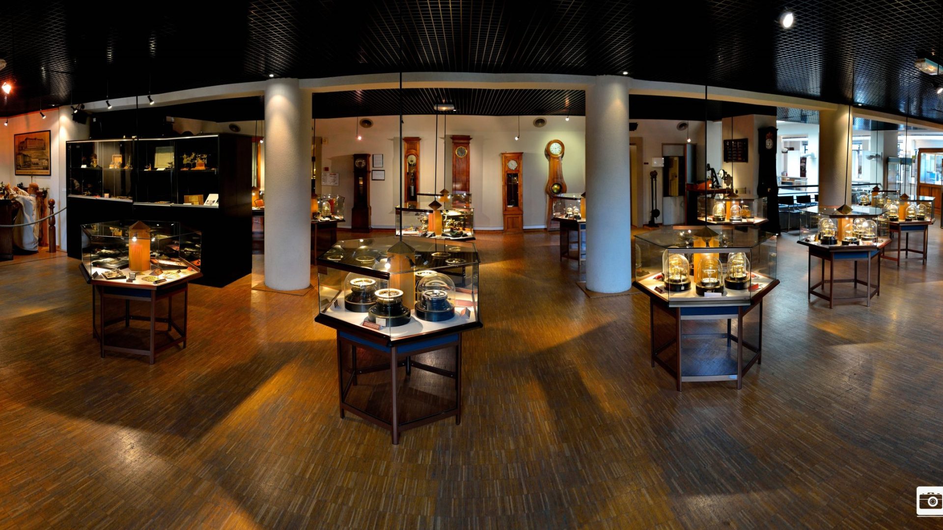 Intérieur du musée de l'horlogerie à Cluses