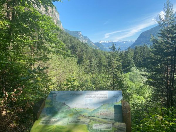 Sentier thématique du bois Credo et la cascade d’Orlier – Randonnée